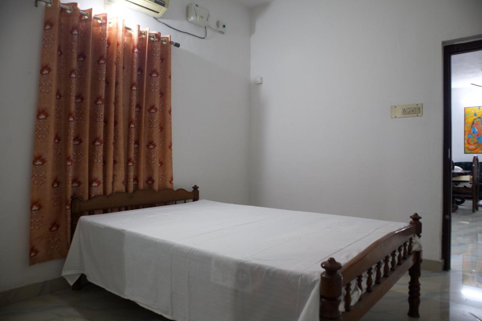 Ambili Riverfront Villa With Party Hall Irimbranallur Exterior foto